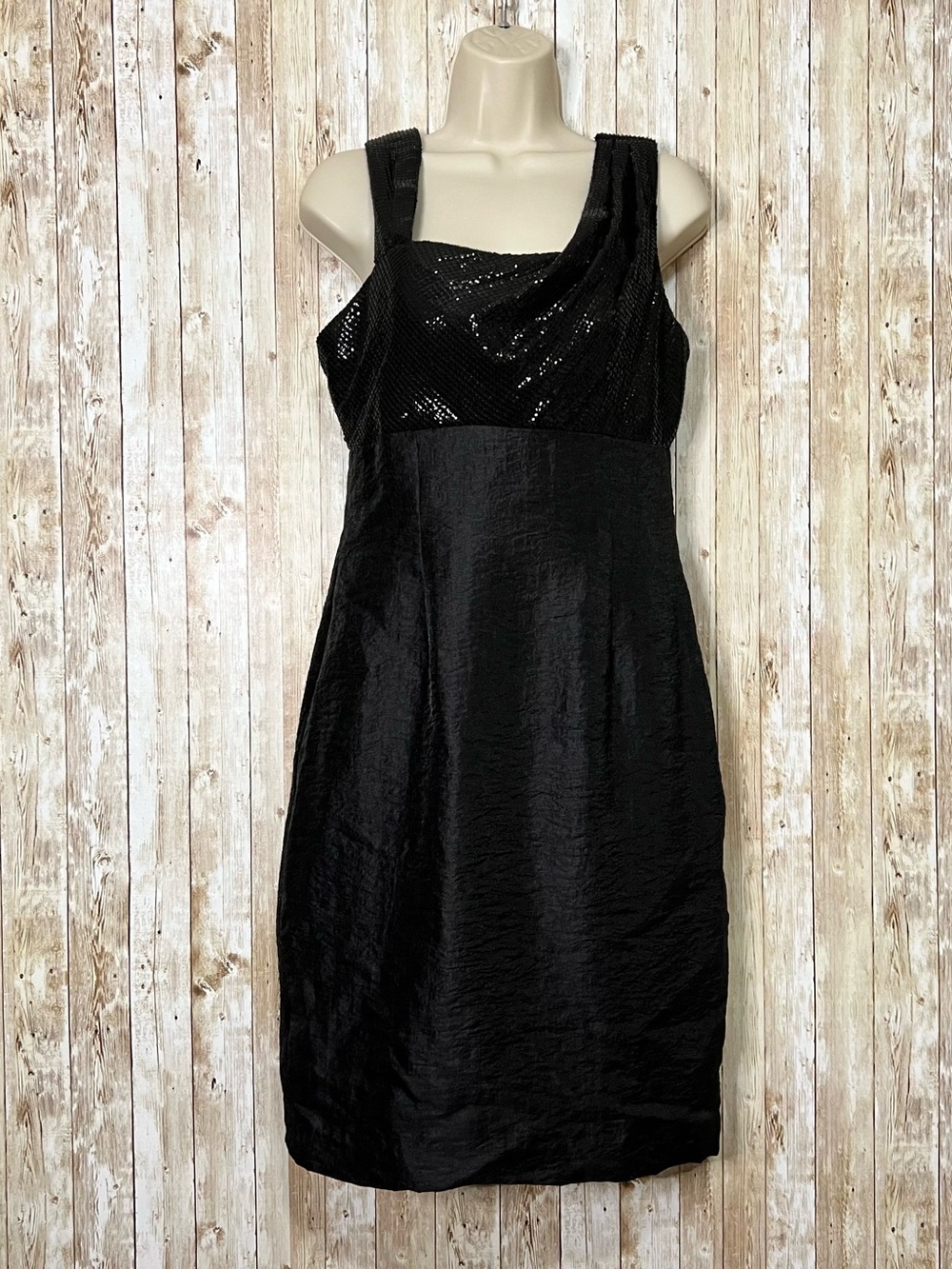 Kay Unger Black Sequin-Accented Midi Dress Size 6